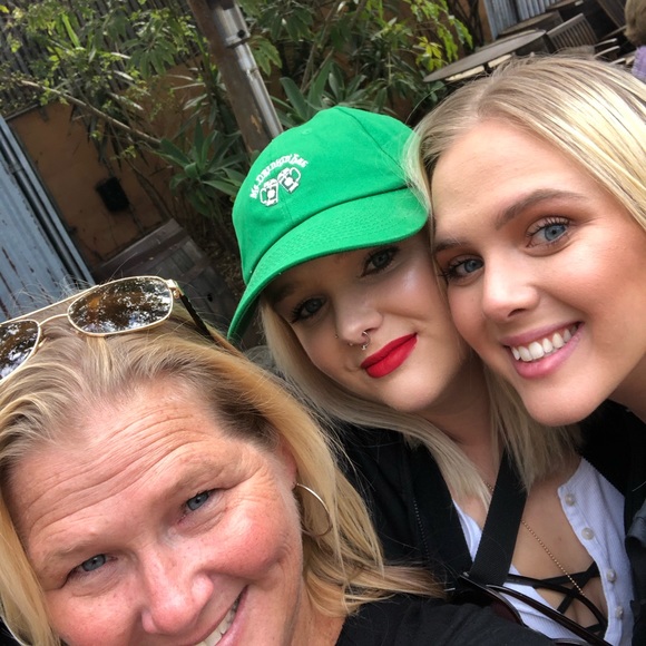 Meet your Posher, Lisa - Picture 7 of 8